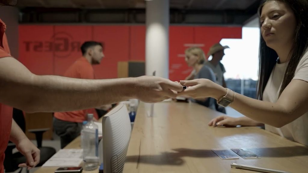 comparativa de alquiler de coches y furgonetas en Málaga